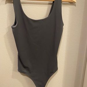 Express body suit grey